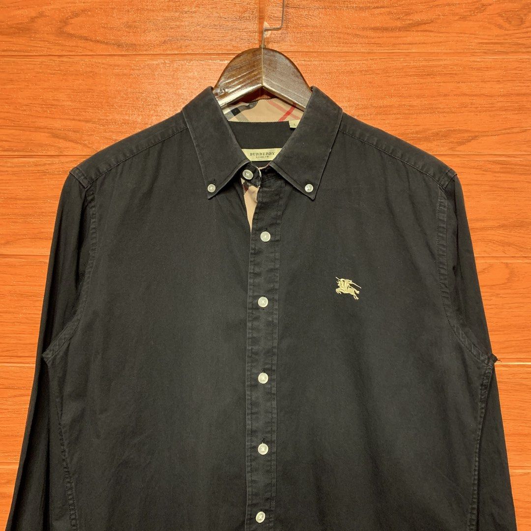 Burberry London Button down (Category: Formal Shirts) located in Quezon City. Submitted by donklasiko (Listing ID 1461578006, Image 3). Description: Condition: 9.5+/10 Pristine condition Issue: non Refer to the dimension 🤗 PM FOR MORE DETAILS NO RETURN, NO EXCHANGE & NO REFUND! ✅I ALSO ACCEPT TRADE/SWAP TO ANYTHING JUST DROP YOUR OFFER Please manage your expectations, this is a secondhand item. What you see is what you get 😊 💵MOP: GCASH, BDO o