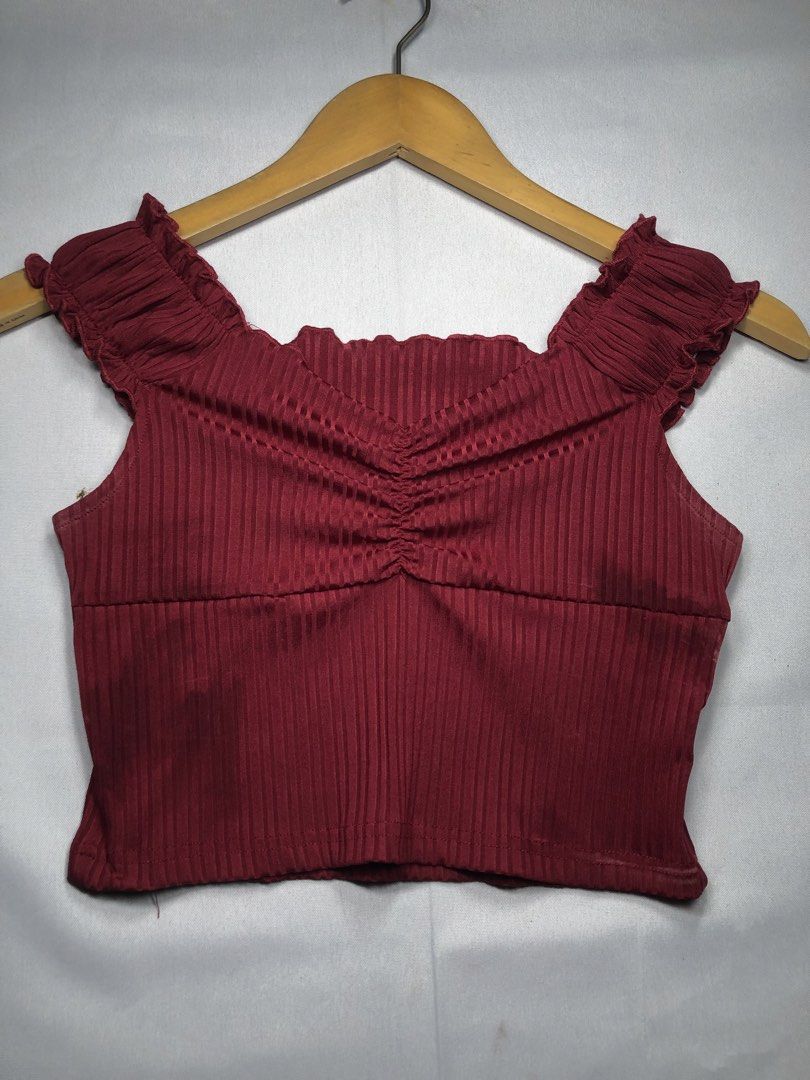 burgundy ribbed crop top (Category: Others Tops) located in Cagayan de Oro. Submitted by itzme_cing (Listing ID 1461686302, Image 1). Description: .