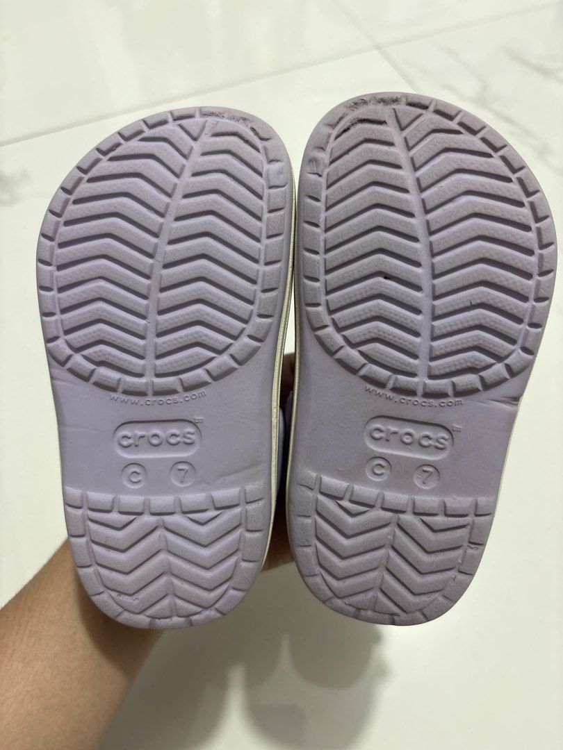 C7 (14cm) - Preloved Crocs (Category: Babies & Kids Fashion) located in Cavite. Submitted by crisalyn___ (Listing ID 1461715940, Image 2). Description: - Cute purple Crocs for kids - Features a Jigglypuff charm - Easy slip-on and off design - Perfect for playtime and casual wear.
