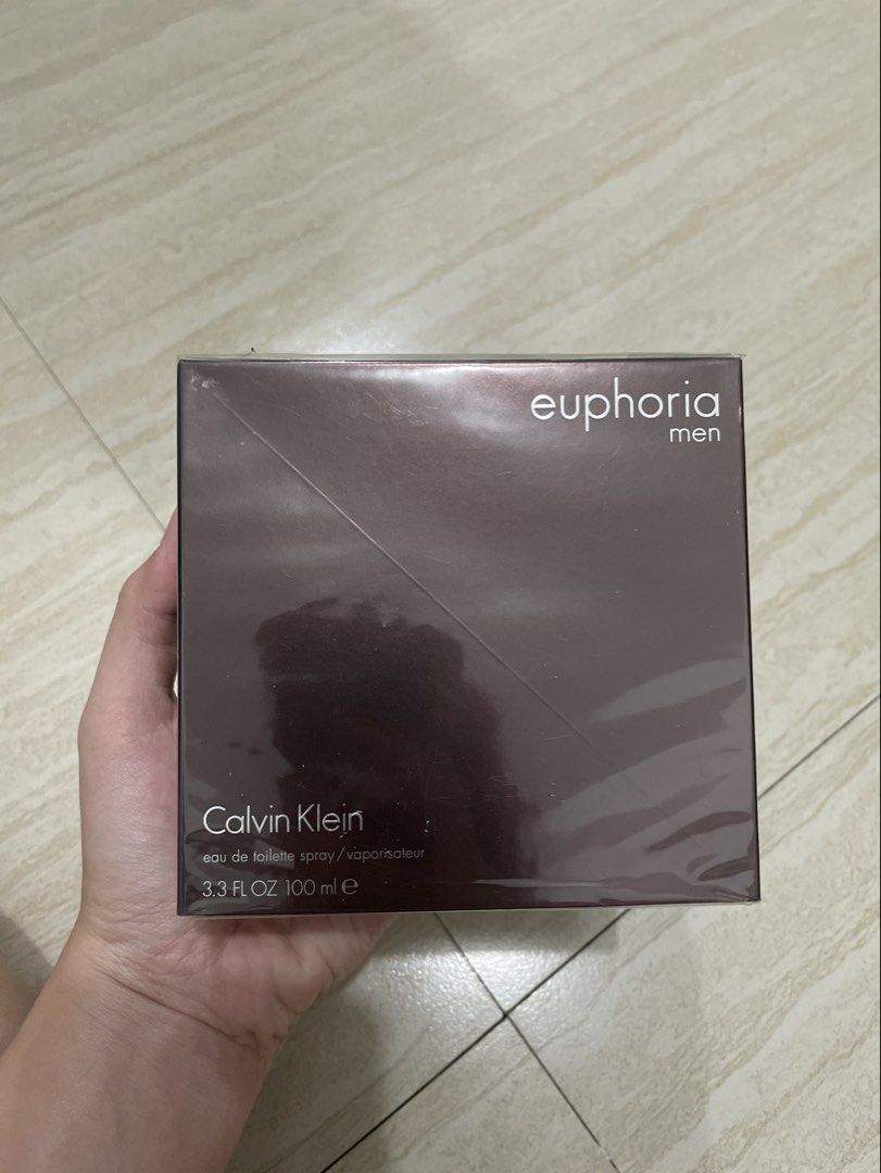 Calvin Klein Euphoria Men Eau de Toilette 100ml (Category: Fragrance & Deodorants) located in Cainta. Submitted by chachiron_ (Listing ID 1461698400, Image 1). Description: - Calvin Klein Euphoria Men EDT - 100ml bottle - padala from Saudi (brand new) - still in plastic - 355 SAR = 5,900+ in peso .