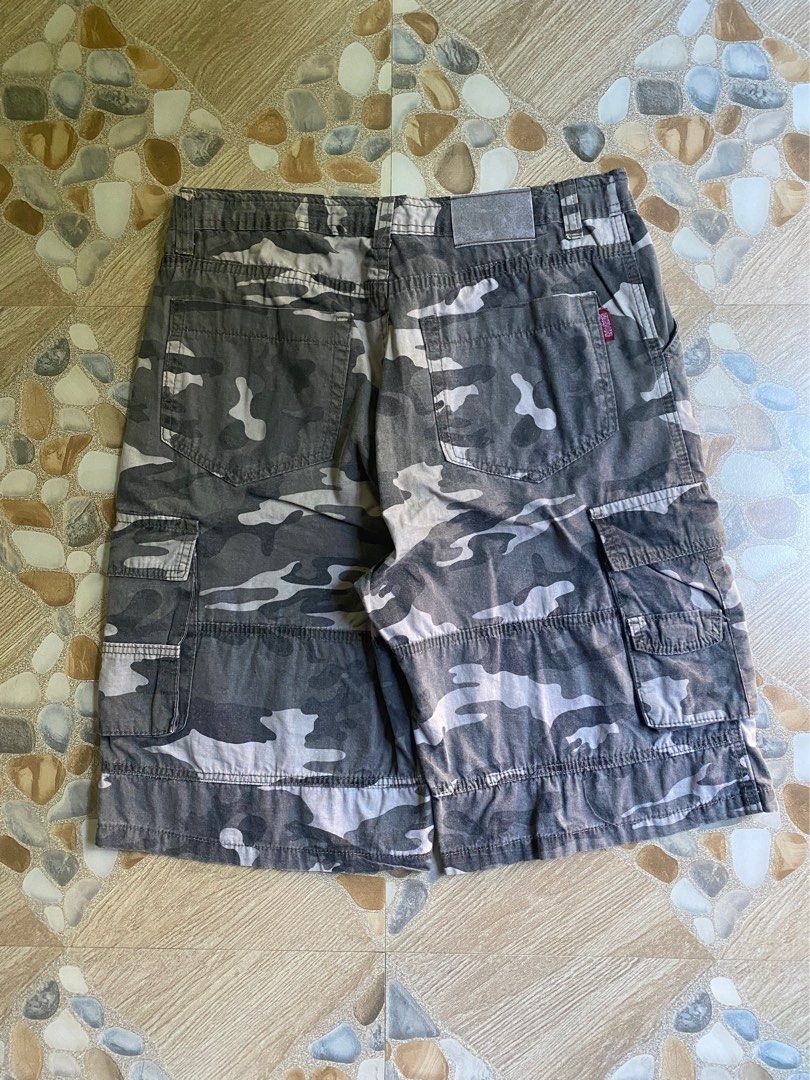Camouflage Cargo Jorts (Category: Shorts) located in Angeles City. Submitted by toyjunks (Listing ID 1461617645, Image 2). Description: Camouflage Jorts 550+sf Dimes: Width:34 Length:24.5 Thigh:14 Leg hole:12.