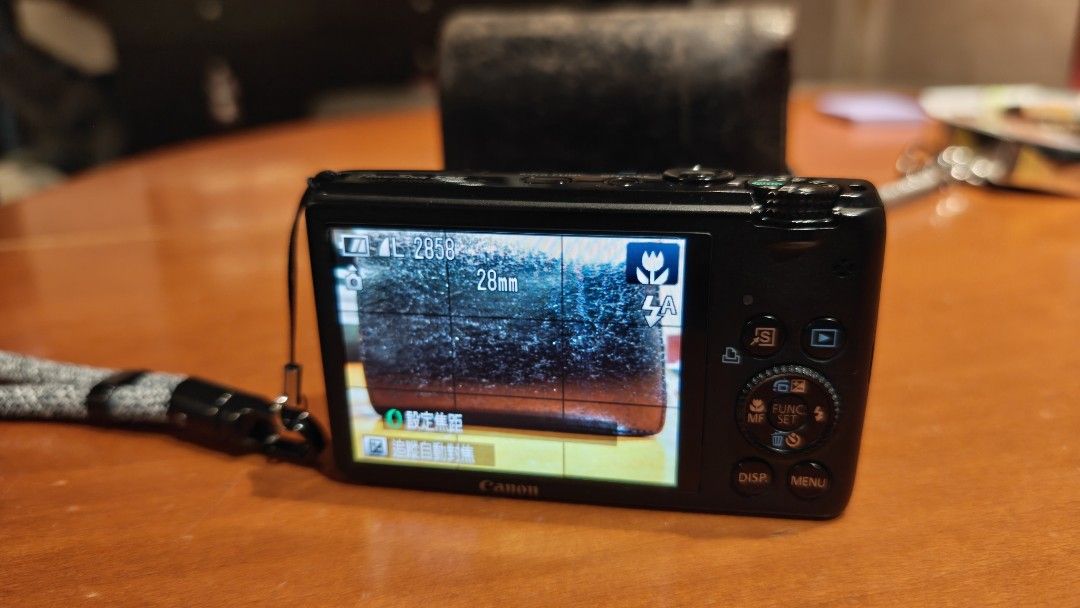 Canon S95 （分類：相機）位於 Hong Kong。 由 bbdd1818 提交（商品編號 1461717089，圖片 3）。簡介： 全正常,8成半新(見相),2電1叉。 不議價🙏🏻🙏🏻。