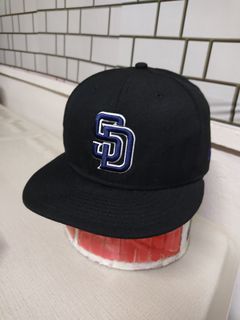 (Category: ) located in . Submitted by ek_thriftstore90 (Listing ID 1461725112, Image 1). Description: .