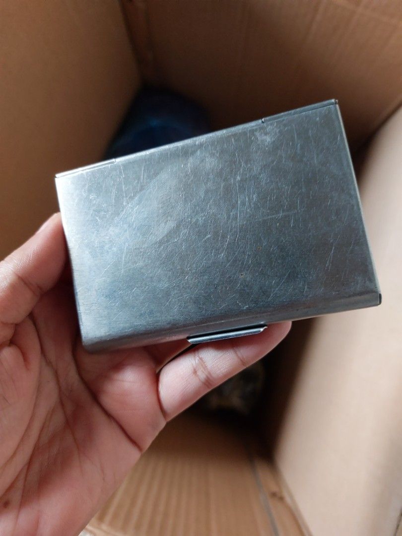 Card holder (Category: Wallets & Card holders) located in Antipolo. Submitted by ms.marieyahs (Listing ID 1461605661, Image 2). Description: can fit 10 cards hard case metal stainless silver - can send more photos if needed. - lalamove shouldered by buyer.. - you may check my profile just in case may iba pang magustuhan. tnx!.