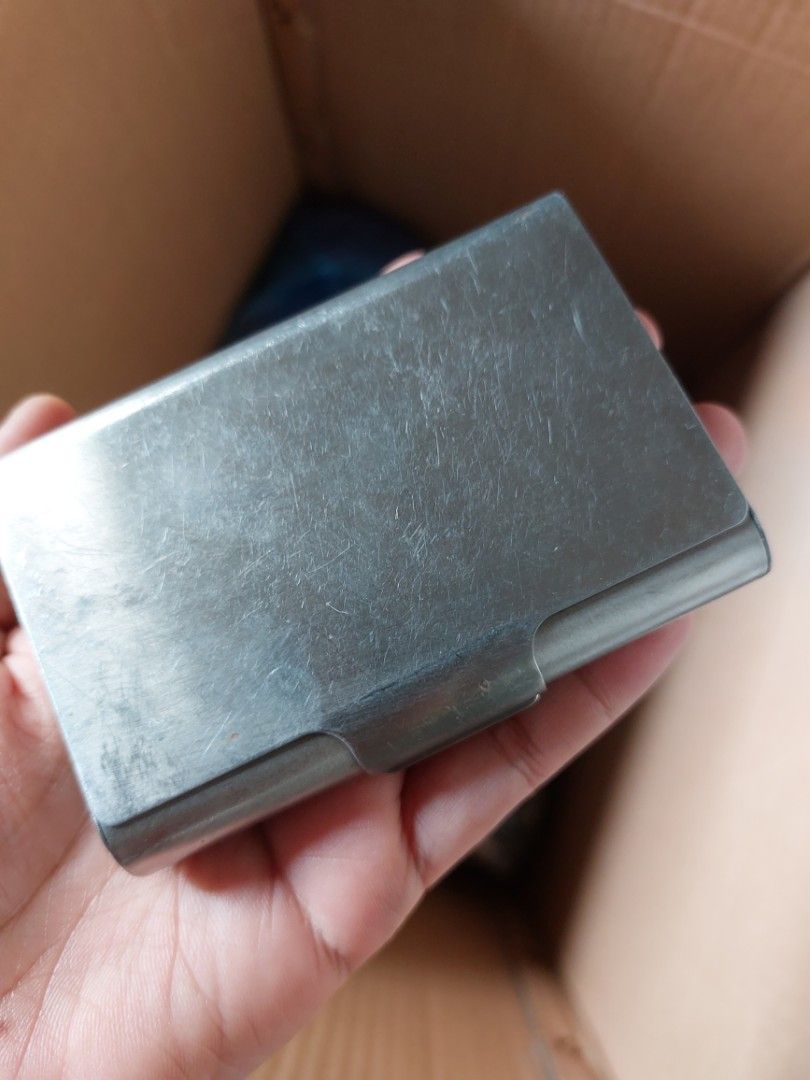 Card holder (Category: Wallets & Card holders) located in Antipolo. Submitted by ms.marieyahs (Listing ID 1461605661, Image 1). Description: can fit 10 cards hard case metal stainless silver - can send more photos if needed. - lalamove shouldered by buyer.. - you may check my profile just in case may iba pang magustuhan. tnx!.