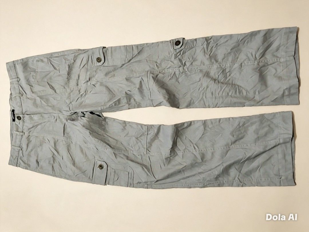 Cargo pants (Category: Jeans) located in Mabalacat. Submitted by al_amin_thrift (Listing ID 1461585663, Image 1). Description: MetrosStyle Light Gray Utility Pants — Size US 6 Quality casual pants from MetrosStyle! Soft light gray fabric, stylish utility pocket design, antique brass buttons & contrast stitching. Comfortable cut with premium details — stands out from basics. • Brand: MetrosStyle • Size: US 6 • Color: Light Gray • Fabric: Soft cott