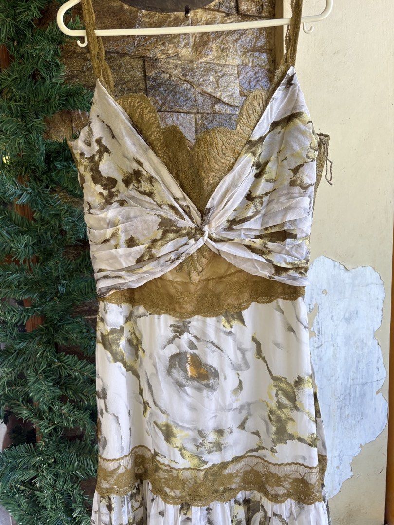 Casual- Long dress (Category: Luxury Apparel) located in Iloilo. Submitted by renza. (Listing ID 1461597114, Image 1). Description: .