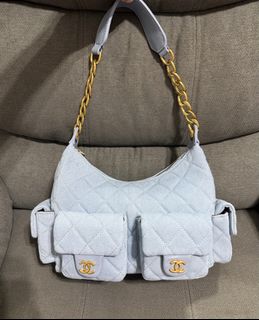 (Category: ) located in . Submitted by chic.bags (Listing ID 1461757838, Image 1). Description: .