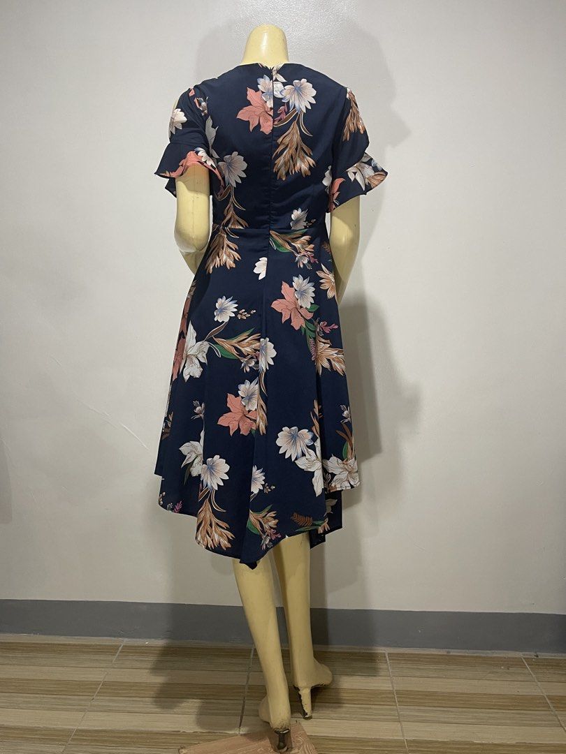 Celine midi dress (Category: Dresses) located in Antipolo. Submitted by sarisarionlinestore (Listing ID 1461700552, Image 3). Description: .