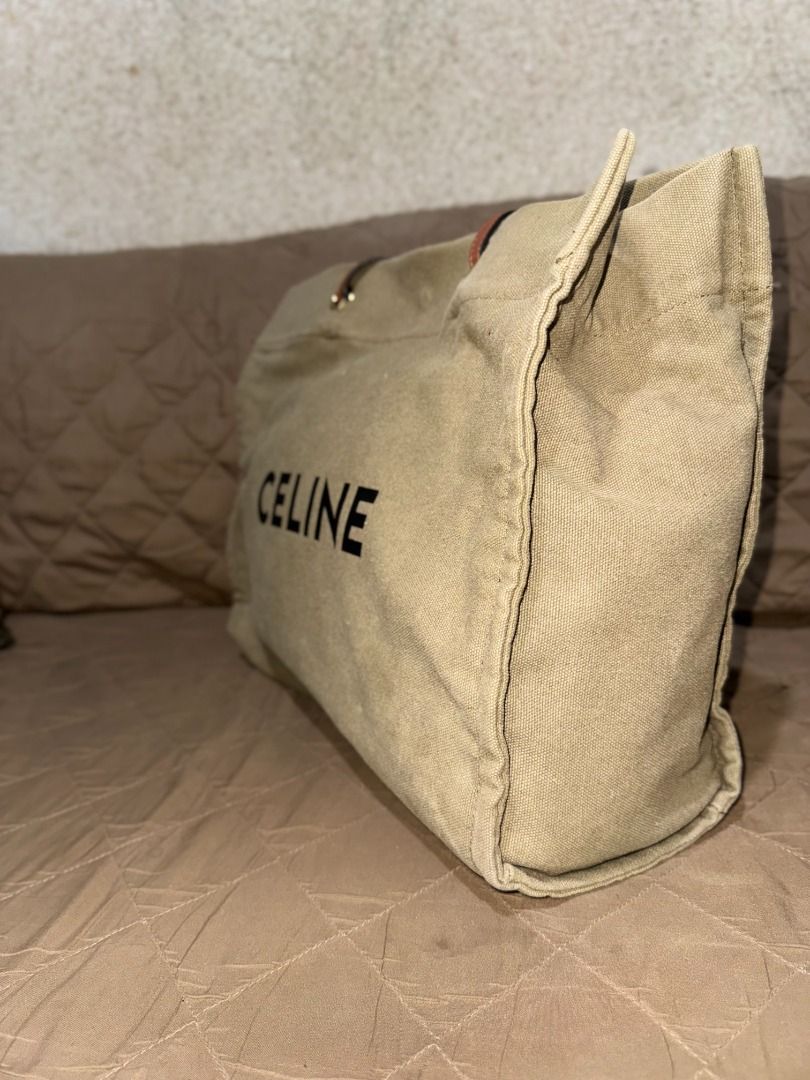 CELINE TOTE (Category: Tote Bags) located in San Pablo. Submitted by calmhawk.60c993 (Listing ID 1461647981, Image 3). Description: CELINA TOTE BAG,. IN GOOD CONDITION THE ONLY ISSUE IS RUBBER LINING ON THE HANDLE BUT NOT NOTICEABLE.. PASABUY FROM JAPAN 2NDHAND STORE...