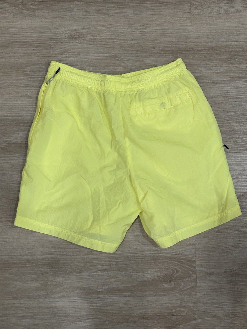CHAMPION BOARD SHORTS (Category: Shorts) located in Quezon City. Submitted by adsyy (Listing ID 1461659918, Image 2). Description: .