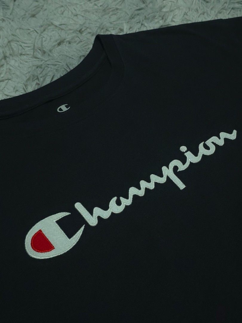 Champion Cropped Tee (Category: Shirts) located in Abulug. Submitted by humanwhosellthings (Listing ID 1461628801, Image 3). Description: CHAMPÌON Womens Cropped Tee ✅️Size: Medium ✅️Dimes: 20W x 20L ✅Condition: Excellent ✅Issue: None, ✅Color Rate: 9.5/10.