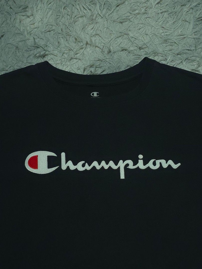 Champion Cropped Tee (Category: Shirts) located in Abulug. Submitted by humanwhosellthings (Listing ID 1461628801, Image 2). Description: CHAMPÌON Womens Cropped Tee ✅️Size: Medium ✅️Dimes: 20W x 20L ✅Condition: Excellent ✅Issue: None, ✅Color Rate: 9.5/10.