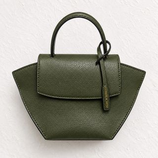 (Category: ) located in . Submitted by stylehub.mnl (Listing ID 1461653209, Image 1). Description: .