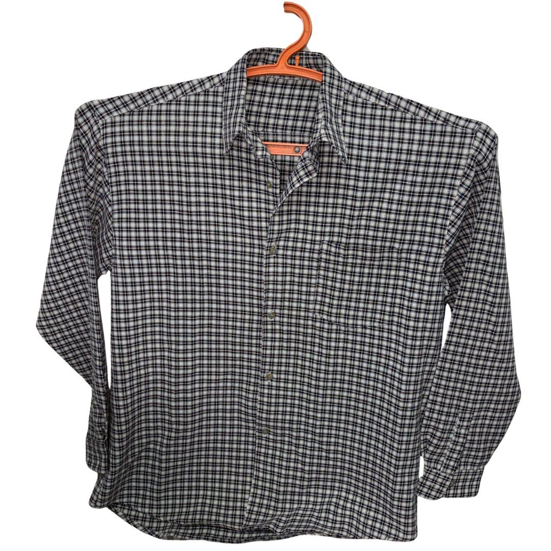 PLAID LONG SLEEVE POLO BLACK AND WHITE (Category: Formal Shirts) located in Las Pinas. Submitted by jpsanpedro (Listing ID 1461625958, Image 1). Description: PLAID LONG SLEEVE POLO BLACK AND WHITE FIT: L COTTON BLEND ❗️NO ISSUE length: 72cm shoulder: 31cm sleeves: 61cm 📦 - Any mall na nearby sa lrt / mrt - Lalamove / any as long as you book - Pickup Las Pinas.