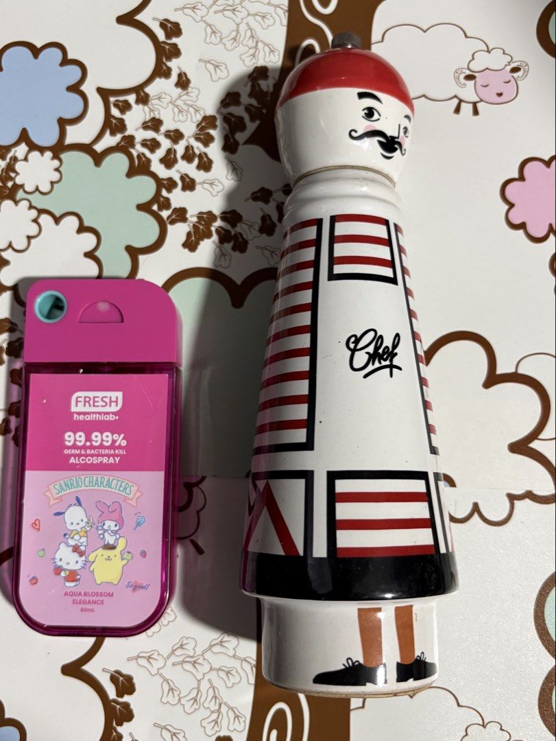 Chef Salt and Pepper (Category: Other Kitchenware & Tableware) located in Marikina City. Submitted by thrifty_trinkets_by_anais (Listing ID 1461735792, Image 1). Description: 🌸 Selling own preloved/brand new items for less - EVERYTHING is negotiable as long as REASONABLE in price 🤗 🙏🏻 Please also check my account for more marked down items 🫶 📍Marikina near S&R/Uniqlo 💳 Maribank/Maya/Gcash 🏍️ Grab/Lalamove/J&T (by schedule) 🗓️ Offers/Rese