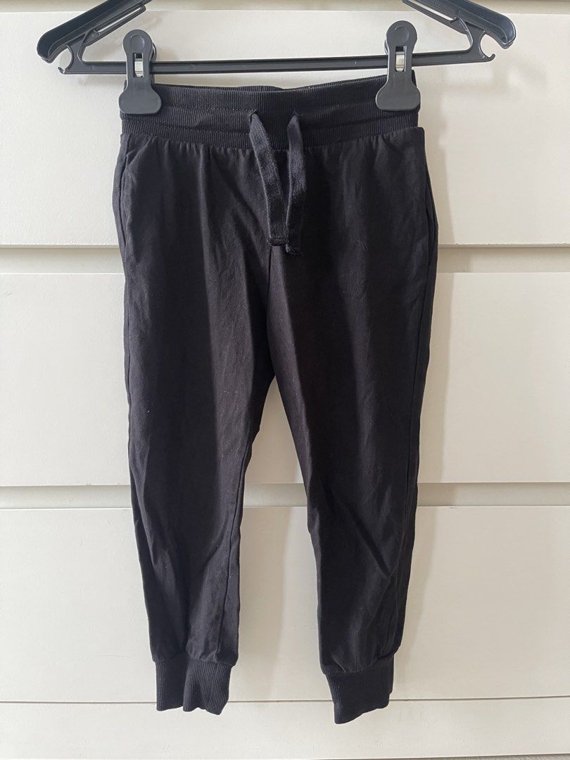 3 sets Children's Joggers H&M (Category: Babies & Kids Fashion) located in Quezon City. Submitted by basicsandessentials (Listing ID 1461619805, Image 3). Description: - Set of 3 children's joggers - intact elastic waistband with working drawstring - with side pockets - Cuffed ankles for a snug fit - easy to wear H&M size EUR 110 on tag/ UK 4-5Y Flat measurements: Waist: 9-12inches Length: 24inches Message me for more photos MOP:Bank transfer/ GC