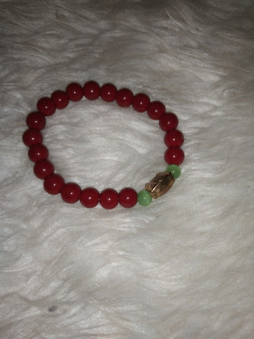 Chinese red lucky bracelet red corals (Category: Bracelets) located in Quezon City. Submitted by eidorableshop (Listing ID 1461570699, Image 1). Description: .