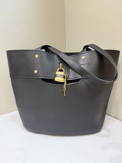 （分類：）位於 。 由 refashhk 提交（商品編號 1461629540，圖片 1）。簡介： 。
