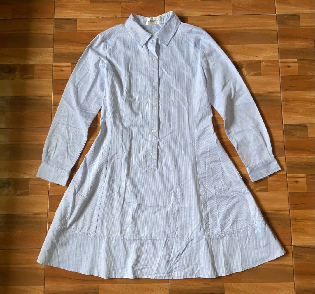 CHRISTIAN DIOR DRESS (Category: Dresses) located in Nabua. Submitted by supermix5119 (Listing ID 1461670459, Image 1). Description: Christian Dior Dress Medium Length:25 Width:17 As New Condition 1000+Sf.