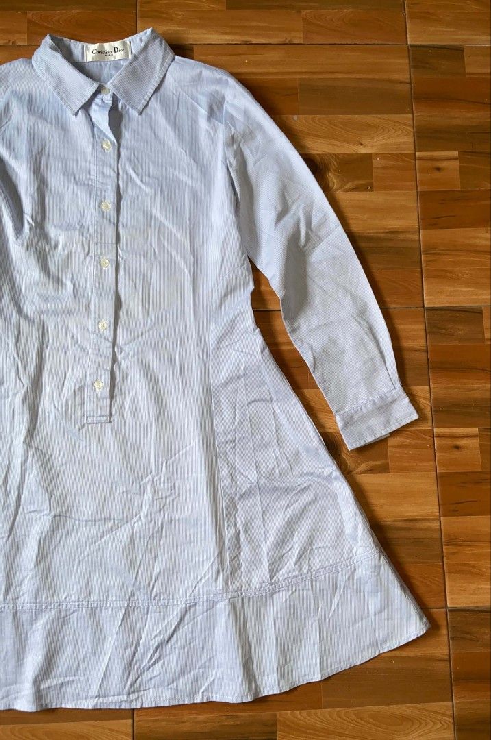 CHRISTIAN DIOR DRESS (Category: Dresses) located in Nabua. Submitted by supermix5119 (Listing ID 1461670459, Image 3). Description: Christian Dior Dress Medium Length:25 Width:17 As New Condition 1000+Sf.