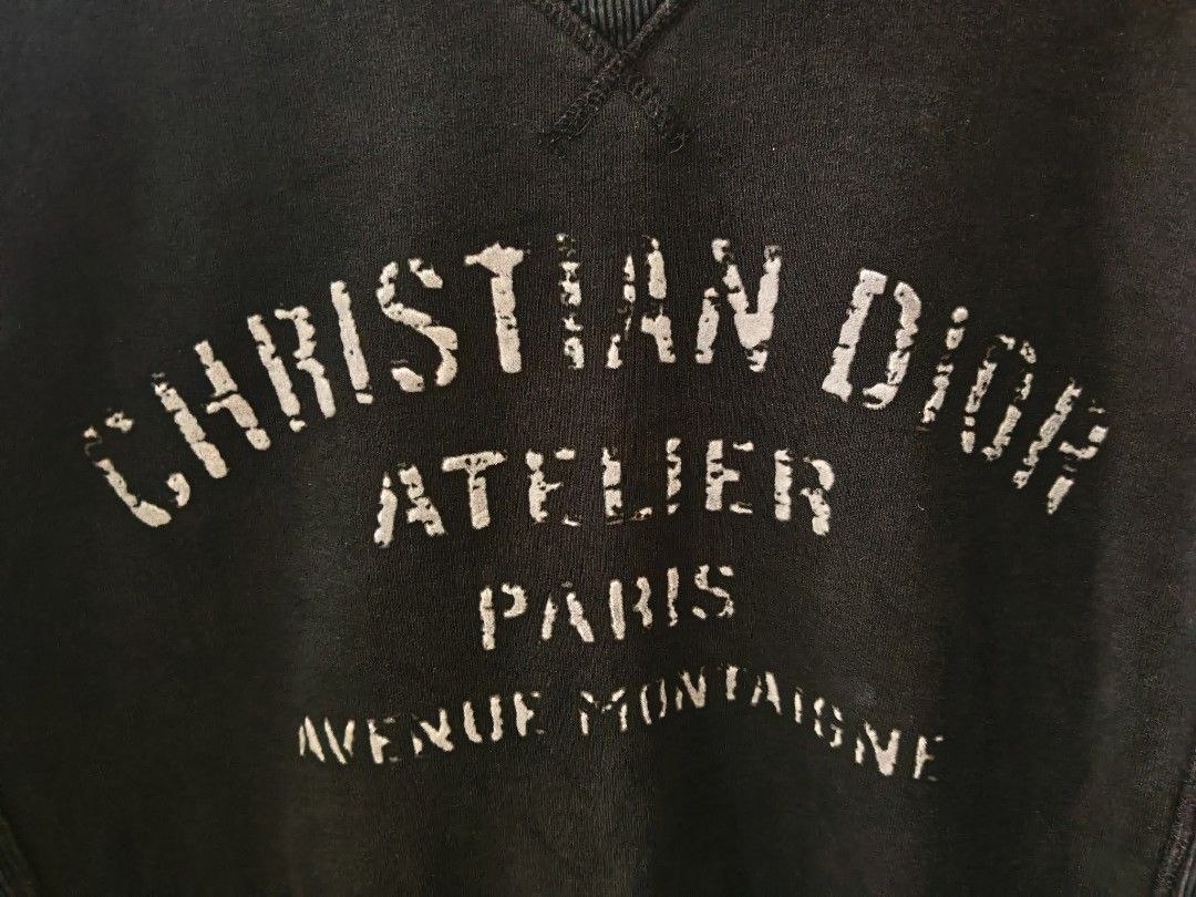 Christian Dior Long sleeve sweater jacket (Category: Tshirts & Polo Shirts ) located in Cabadbaran. Submitted by jem1124 (Listing ID 1461637369, Image 3). Description: 23x26 excellent condition No issue.