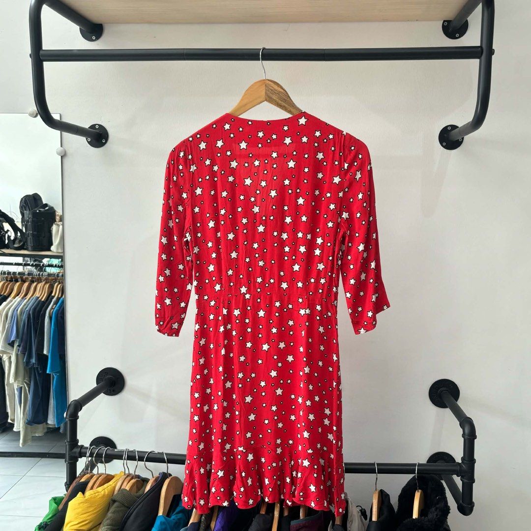 Claudie Pielot Ring star dress (Category: Dresses) located in Bambang. Submitted by heats777 (Listing ID 1461634965, Image 3). Description: Excellent condition No issues Size: 36 on tag.