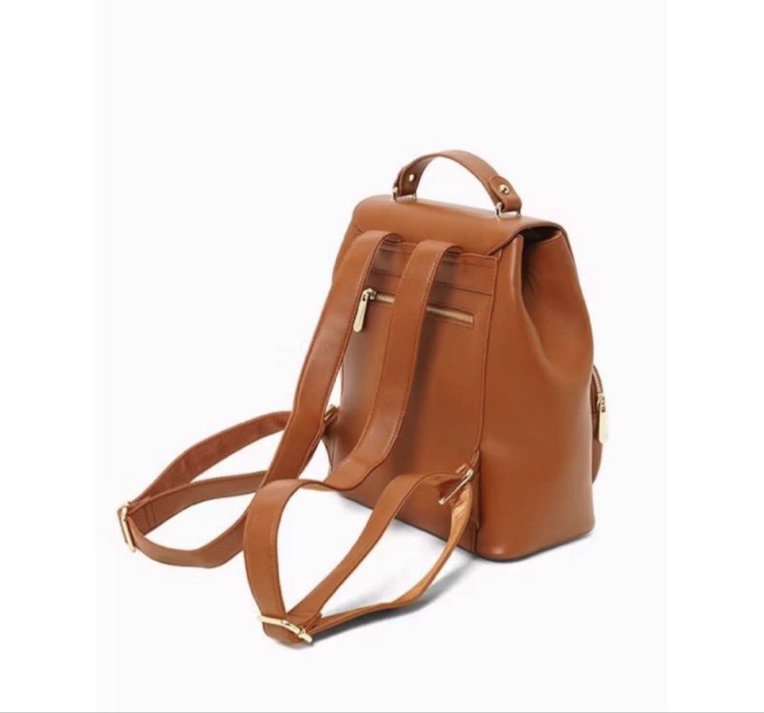 CLN backpack (Category: Backpacks) located in Bacoor. Submitted by natrix (Listing ID 1461563787, Image 2). Description: .