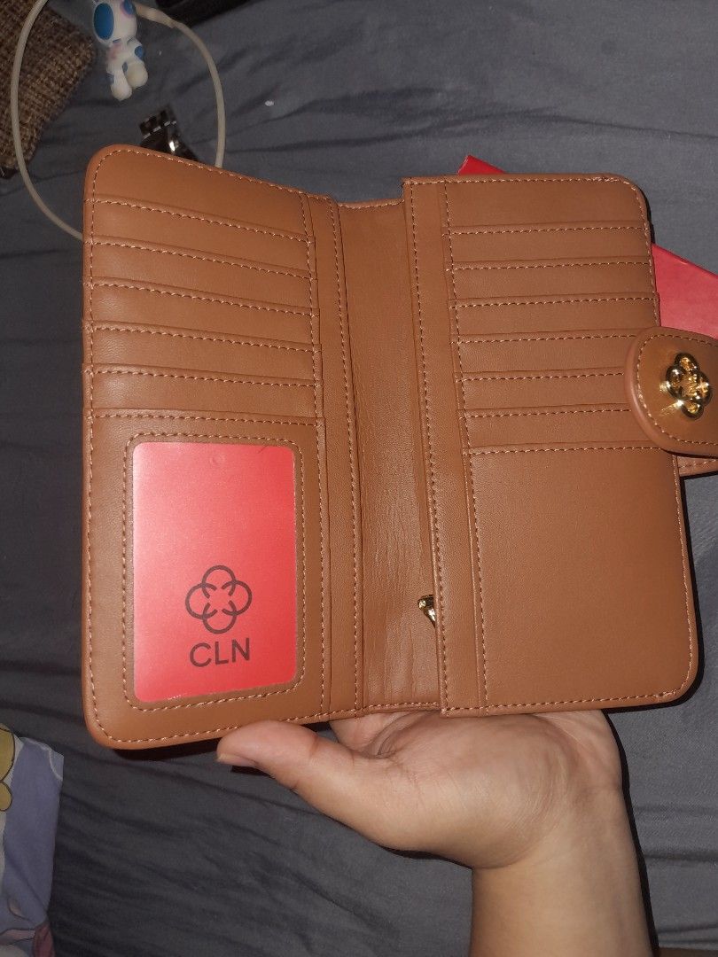 CLN Jennie Wallet (Classic Monogram) (Category: Luxury Bags & Wallets) located in Manila. Submitted by xzzktrn (Listing ID 1461612965, Image 2). Description: Brand new/never used With original wallet packaging No Original gift box 💸 - 850 (nego) 📍Manila - Meet up or shipping via J&T Express (sf shouldered by the buyer) .