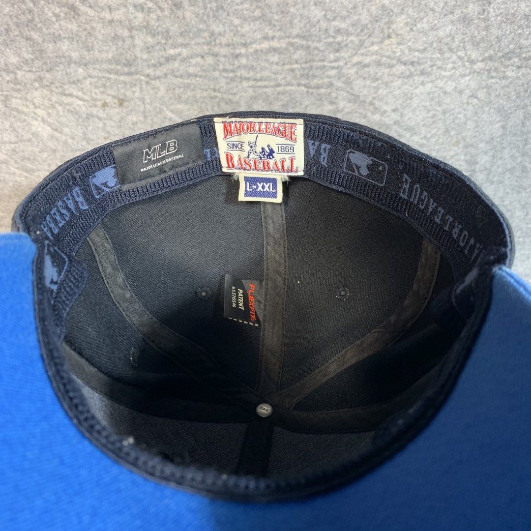 Close-cap MLB (Category: Caps & Hats) located in Manila. Submitted by gerardaji7668 (Listing ID 1461708868, Image 3). Description: .