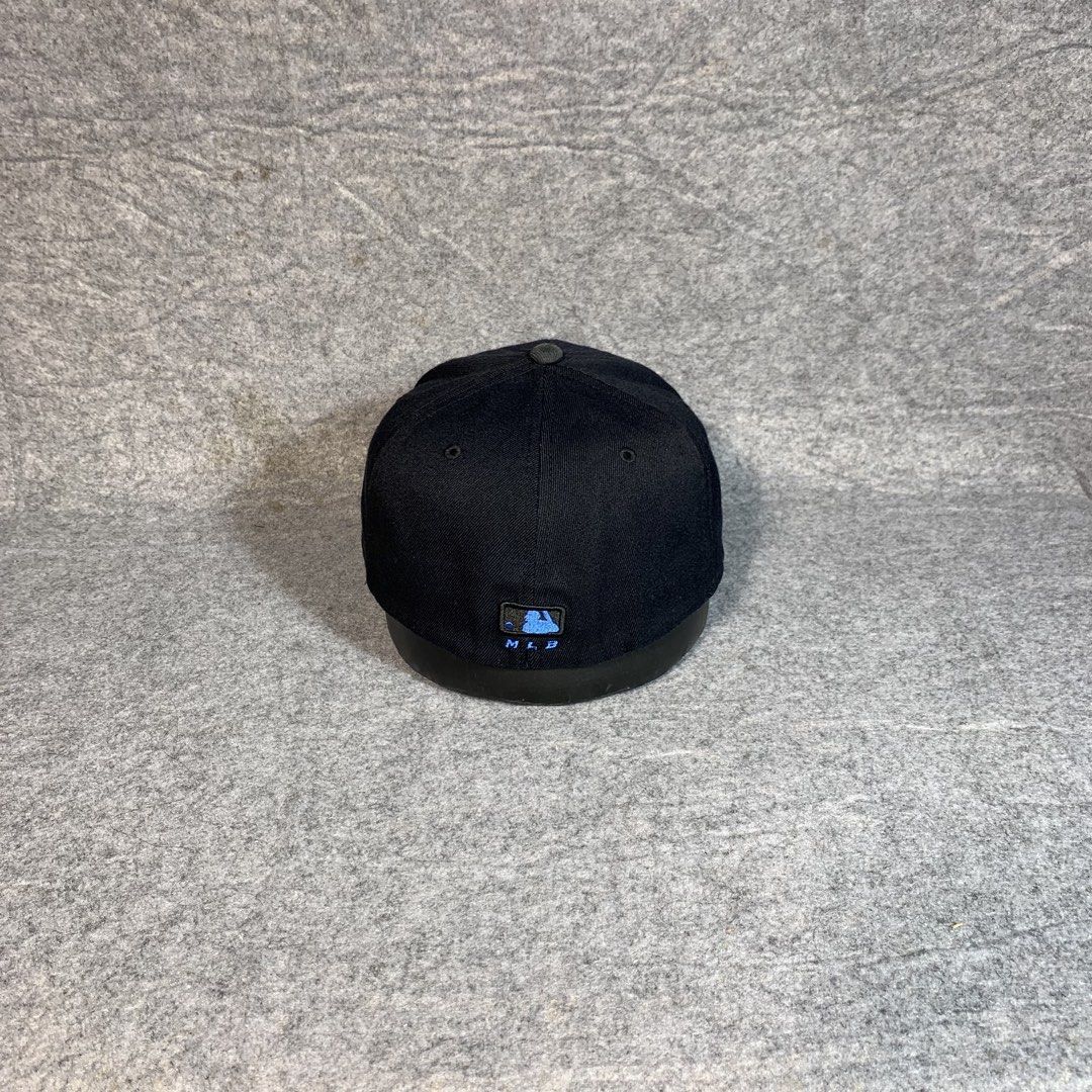 Close-cap MLB (Category: Caps & Hats) located in Manila. Submitted by gerardaji7668 (Listing ID 1461708868, Image 2). Description: .