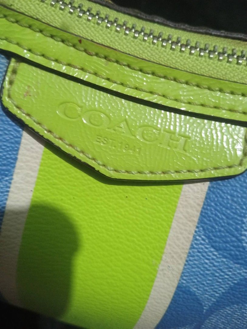Coach (Category: Shoulder Bags) located in Manila. Submitted by casseyann160760 (Listing ID 1461742587, Image 3). Description: .