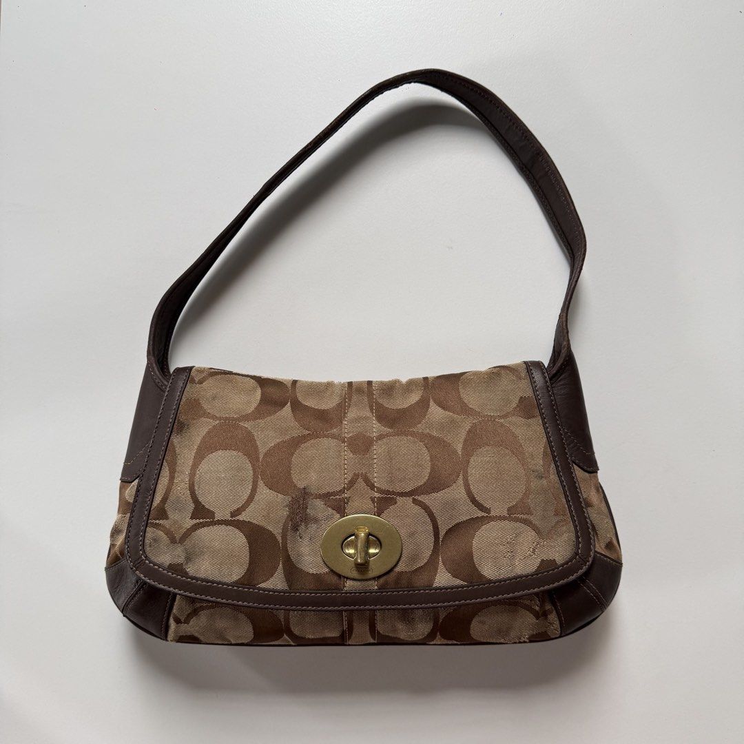Coach brown (Category: Luxury Bags & Wallets) located in Cavite. Submitted by kalebfindsluxs (Listing ID 1461766481, Image 1). Description: .