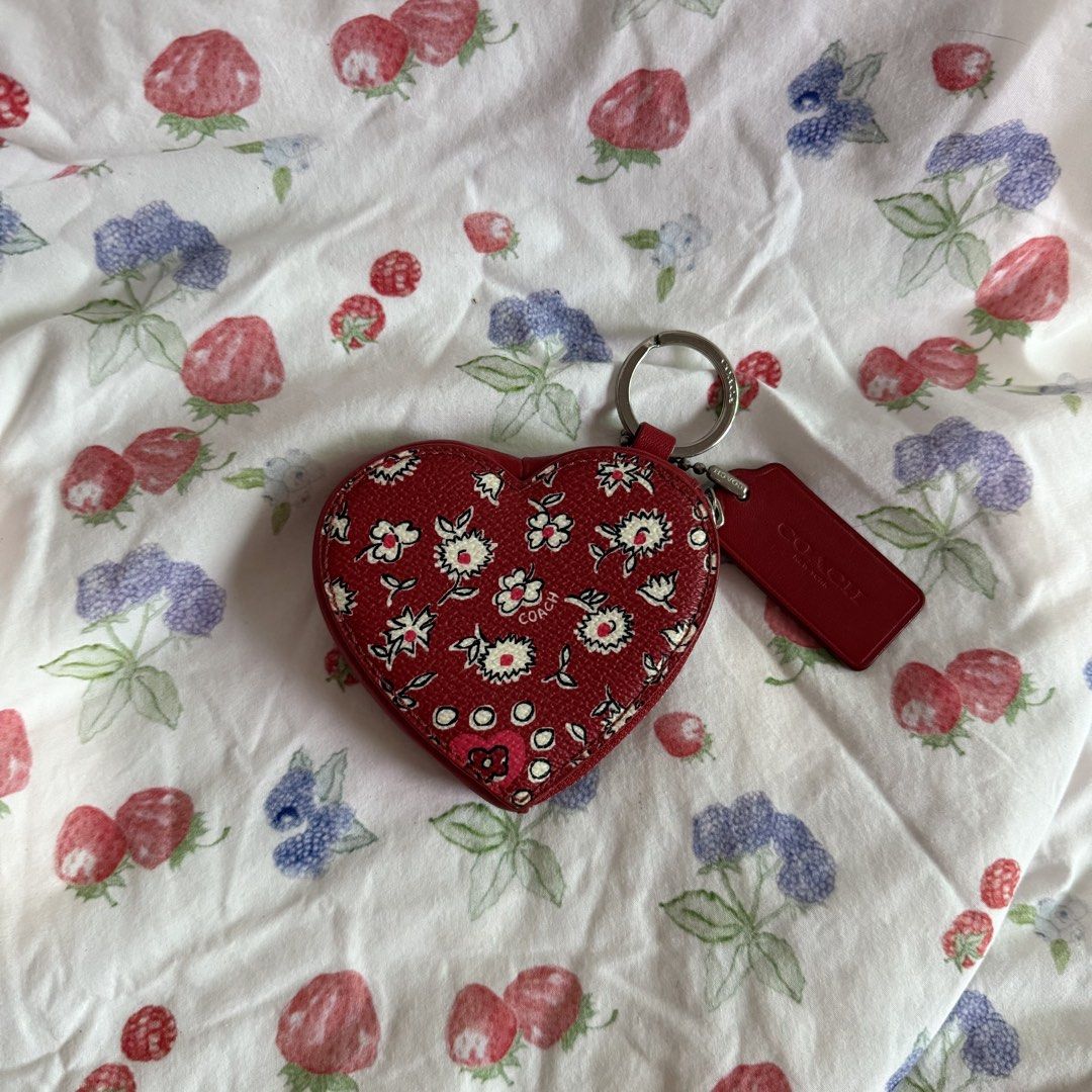 Coach heart shaped coin purse (Category: Wallets & Card holders) located in Dagupan City. Submitted by kristachic (Listing ID 1461642107, Image 1). Description: OG It can be coin purse or bag charm ! In excellent condition keep if not sold .
