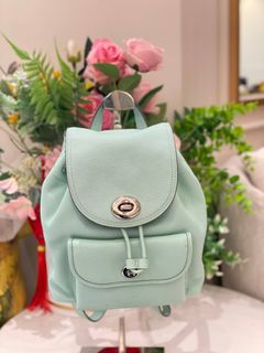(Category: ) located in . Submitted by luxshare_preloved_ (Listing ID 1461699822, Image 1). Description: .