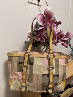 (Category: ) located in . Submitted by chic_coach (Listing ID 1461658273, Image 1). Description: .