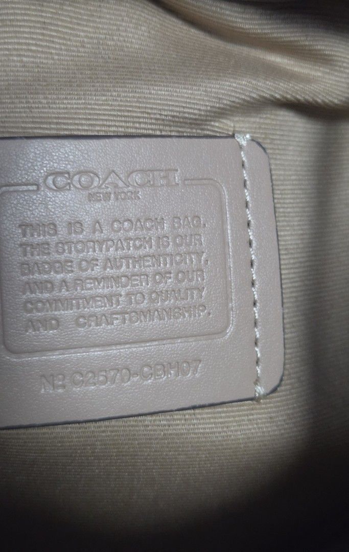 Coach Rowan Bucket (Category: Other Accessories) located in Quezon City. Submitted by affordabags_cd (Listing ID 1461683175, Image 3). Description: like new .