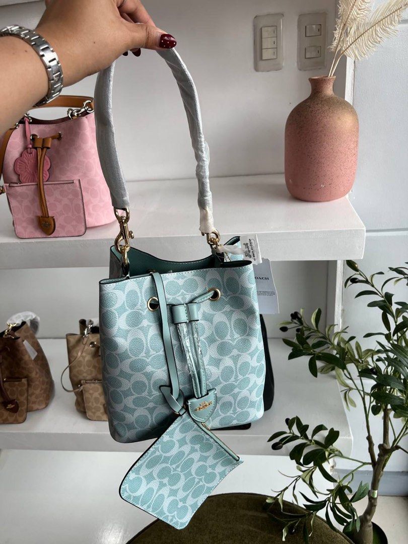 Coach Rowan Bucket (Category: Shoulder Bags) located in Binan City. Submitted by pinkykeenshop (Listing ID 1461763311, Image 1). Description: .