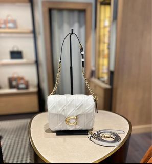 (Category: ) located in . Submitted by wooshop4gold (Listing ID 1461735920, Image 1). Description: .