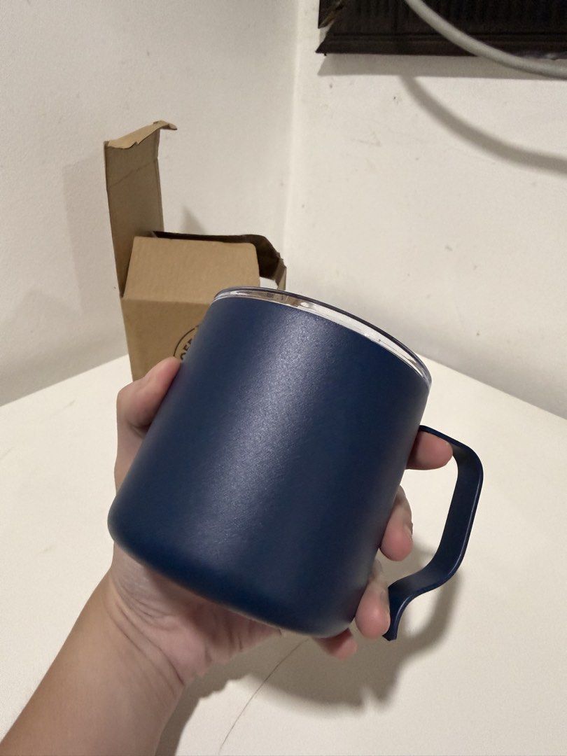 Coffee bean navy mug (22nd anniversary edition) (Category: Water Bottles & Tumblers) located in San Pedro. Submitted by hygo.mnl (Listing ID 1461774051, Image 3). Description: Brandnew rfs: super tagal dumating, may nagbigay na sakin ng mug pang office .