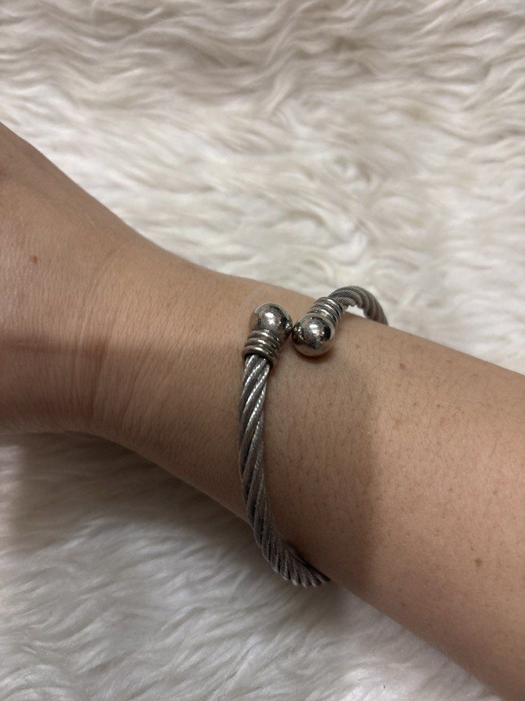 Coil bracelet non tarnish (Category: Bracelets) located in Manila. Submitted by vintageaccessories (Listing ID 1461566864, Image 2). Description: .