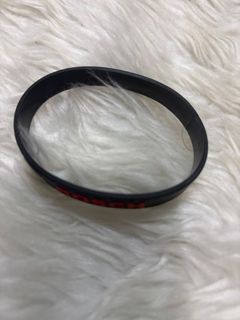 (Category: ) located in . Submitted by vintageaccessories (Listing ID 1461564707, Image 1). Description: .