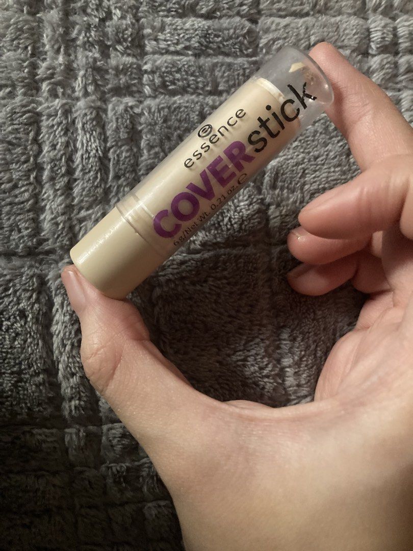 Concealer from Essence (Category: Makeup) located in Makati City. Submitted by wonderfindzs (Listing ID 1461669233, Image 1). Description: Makati.