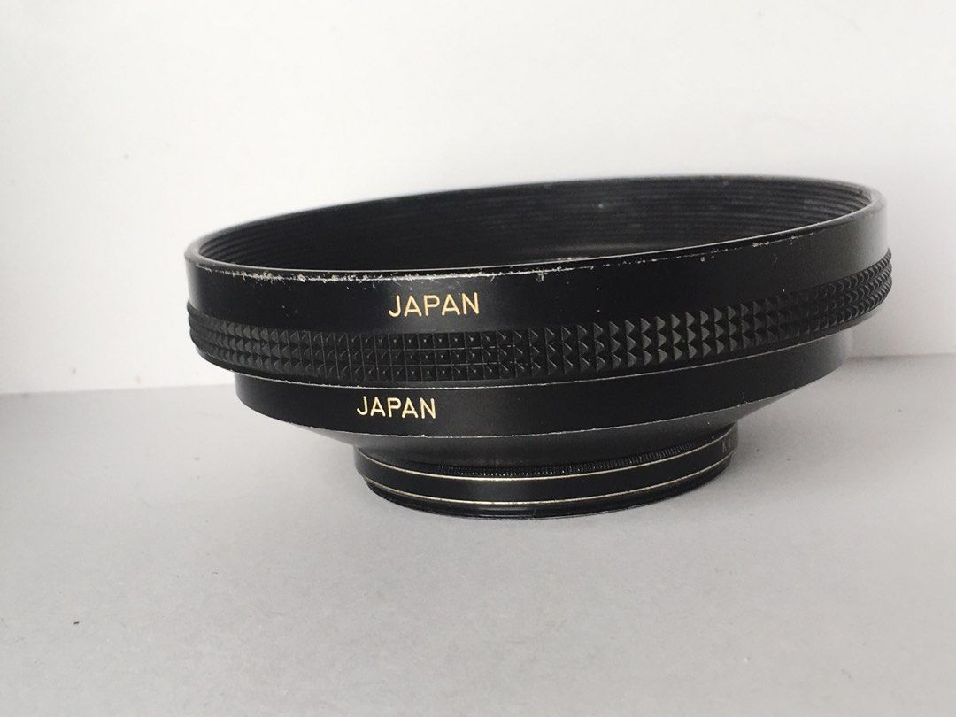 Contax metal hood with step ring (Category: Lens & Kits) located in Las Pinas. Submitted by film101 (Listing ID 1461576939, Image 3). Description: Contax metal hood plus step up ring Use for C/Y mount lens with 55mm bottom thread Contax metal hood 1 Contax 55/86 metal ring step up ring.