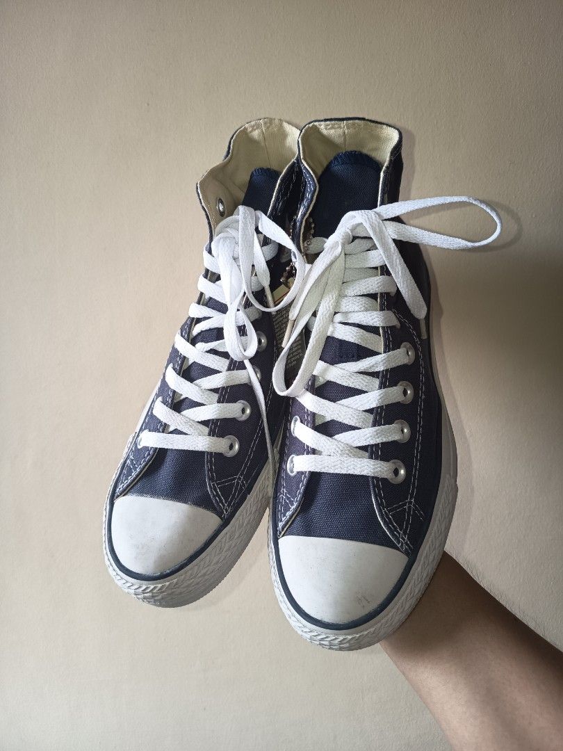 Converse Hi Cut Dark Blue (Category: Sneakers) located in Pasay City. Submitted by ODDXX (Listing ID 1461596198, Image 2). Description: Converse Hi Cut Dark Blue Size 7.5 US Men/26cm Brandnew Condition 799php +SF only!.