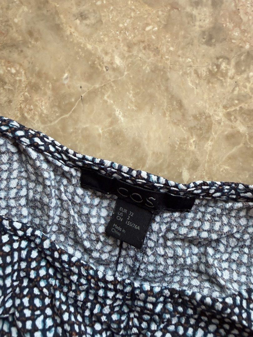 COS Polkadot Batwing Blouse (Category: Others Tops) located in Quezon City. Submitted by tidyup.lara (Listing ID 1461568364, Image 3). Description: EUR 32 US 2 Bust 42” Waist 32” Length 27” Condition 8/10: used but in good condition .