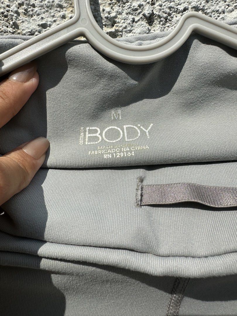 Cotton On Body Grey Active Leggings Size M (Category: Activewear) located in Bacoor. Submitted by de_clutters (Listing ID 1461573812, Image 2). Description: - Brand: Cotton On Body - Color: Grey - Type: Active Leggings - Size: Medium (M) - Fit: High-waisted W: 27in L:37in.