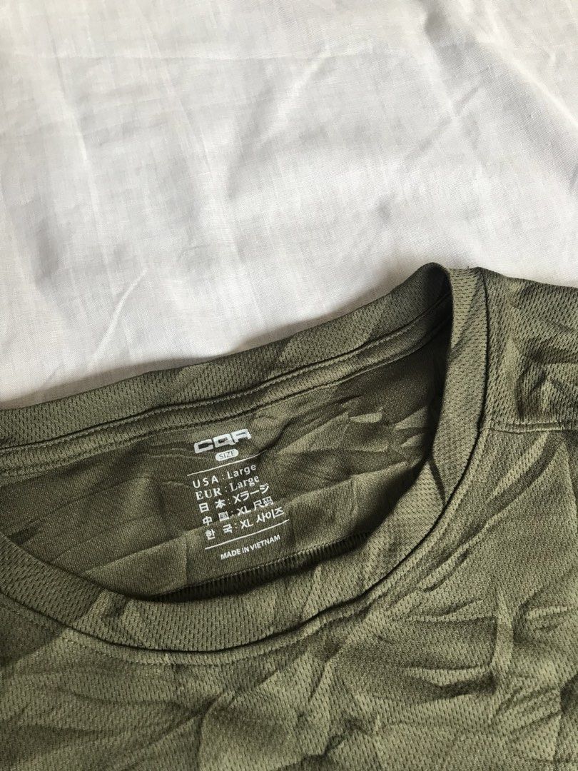 CQR Tactical Cooling Shirt (Category: Activewear) located in San Fernando. Submitted by ramjames18 (Listing ID 1461649618, Image 3). Description: •CQR Tactical Cooling Shirt 🔥 -Excellent Condition -Army Green Colorway -Quickdry / Breathable -Large(23x27) Pm sa interested! 📥.