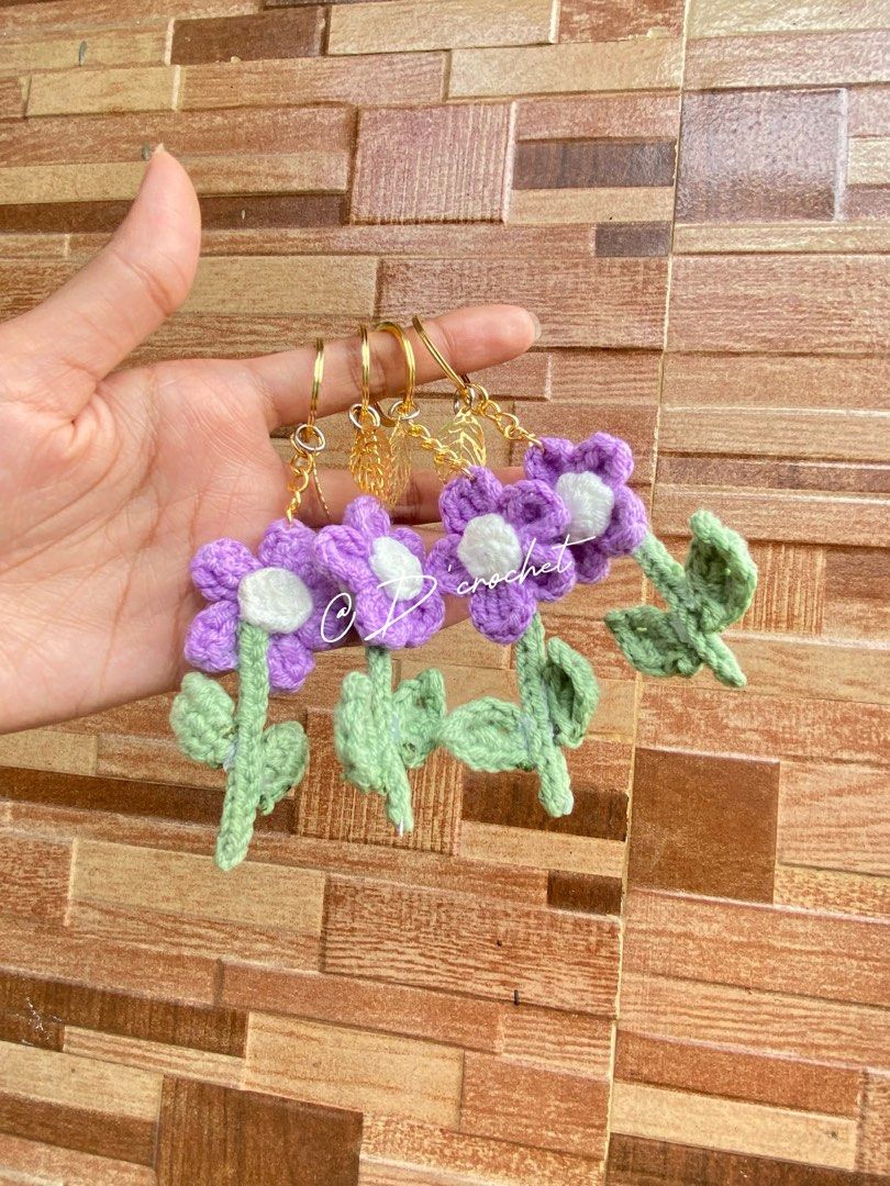 Crochet Flower Keychain (Category: Other Accessories) located in Aroroy. Submitted by crochetbydaphne (Listing ID 1461578146, Image 3). Description: Crochet Flower Keychain💐 Available in 5 different colors •Pastel Blue •Pastel Yellow •Pastel Pink •Red • Lavender 📍Color can be customized 📍Open for commission.