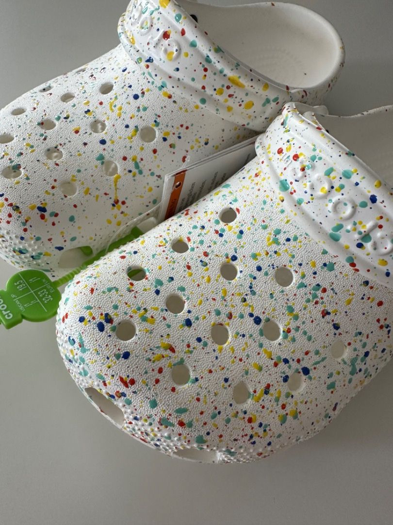 Crocs Classic Paint Splatter Clog K – White / Multicolour (Category: Babies & Kids Fashion) located in Manila. Submitted by seasonalshopper (Listing ID 1461577347, Image 2). Description: 🩴 Crocs Classic Paint Splatter Clog K – White / Multicolour US Kids J1 | EU 32–33 | 20 cm • Authentic Crocs Classic Paint Splatter Clog for kids • Colourway: White with multicolour paint splatter • Style code: 210349-94S • US Kids J1 / UK J1 / EU 32–33 • Approx.